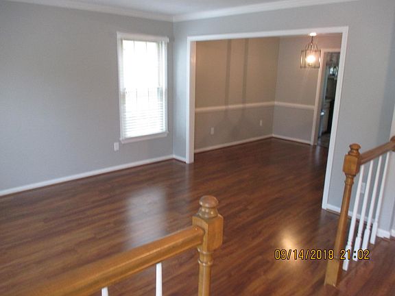 3rd image of 1051 Tottenham Ln