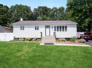 71 Elk Rd, Hopewell Junction, NY 12533