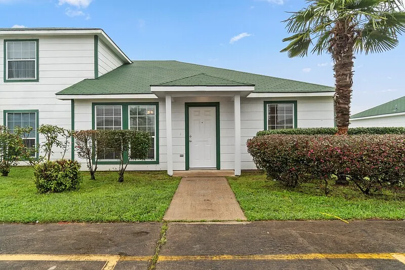 2112 Saint Lucia Calle