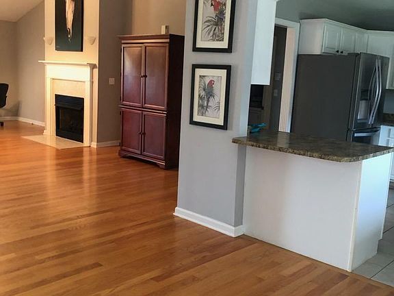 2nd image of 803 Dresden Way