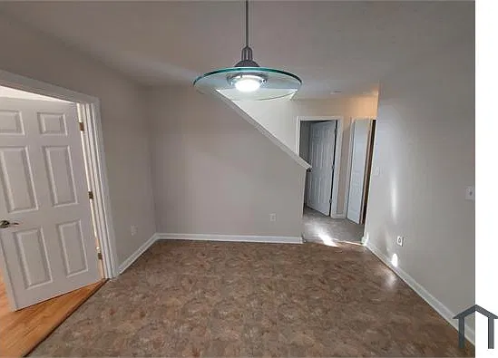 3 bed, 1965 sqft, $1,695 — Photo 3
