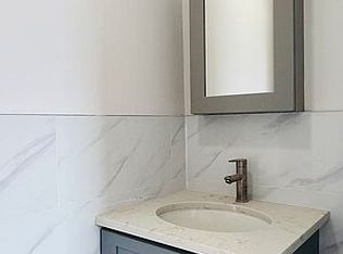 640 72nd St APT 2R, Brooklyn, NY 11209