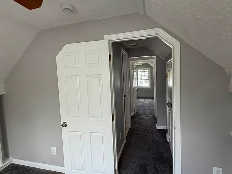 803 Silver Creek Rd — Photo 17