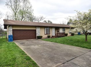 1046 S Peach Tree Ave, Springfield, MO 65804