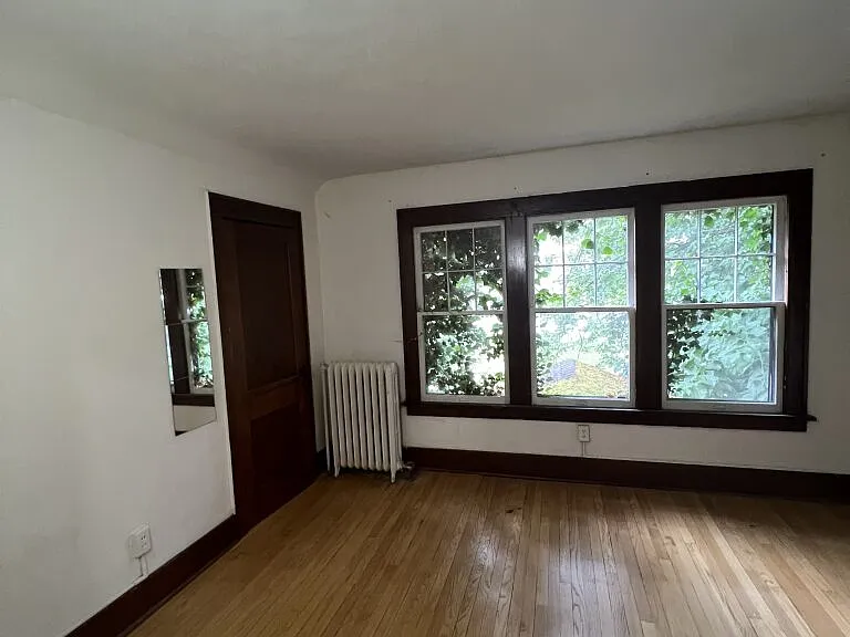 115 Heights Ct — Photo 9
