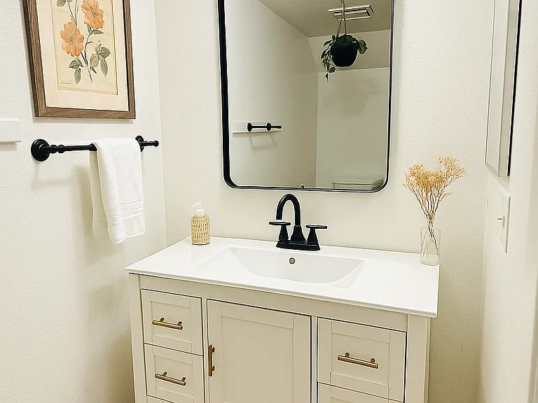 1013 W Linden St #16 — Photo 11