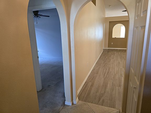 4th image of 1227 White Oak Cir