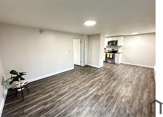 3rd image of 5425 S M St #2