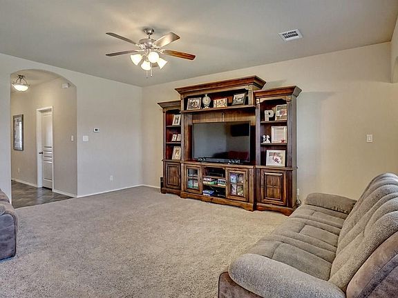 3rd image of 2500 Wakecrest Dr