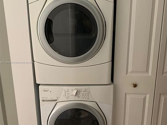 5th image of 187 NE 12th Ave #187