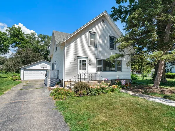 423 W Madison St, Belvidere, IL 61008