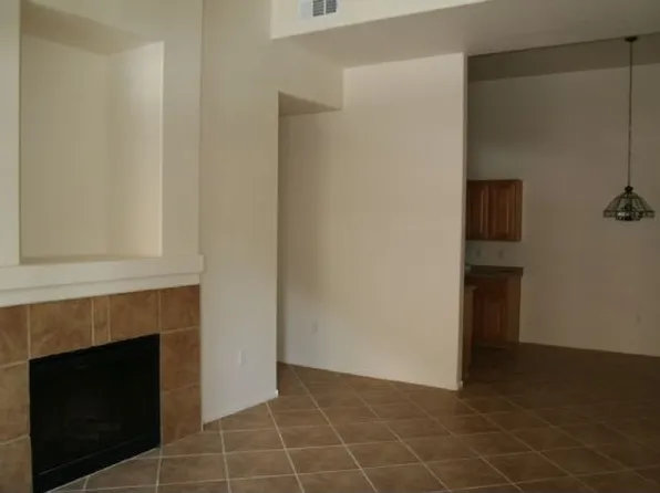3500 Cactus Shadow St Unit 201, Las Vegas, NV 89129