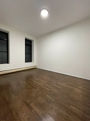 Rented by News Realty | media 5