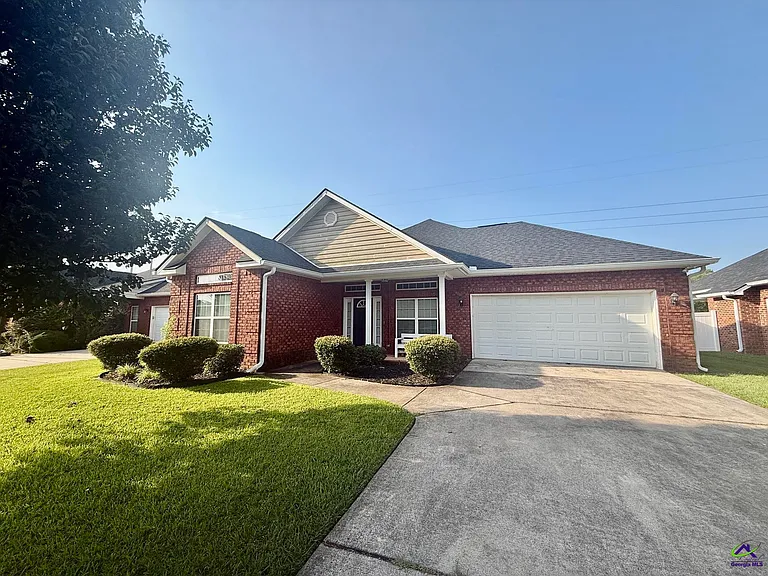 634 Post Oak Way — Photo 1