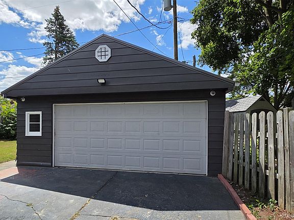 4th image of 3718 Woodrow Ave