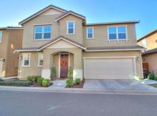 2204 Gallery Dr, Riverbank, CA 95367