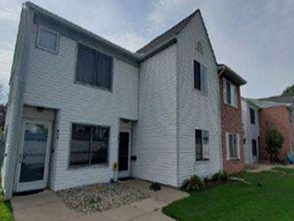 1st image of 75 Rosebud Ln #90