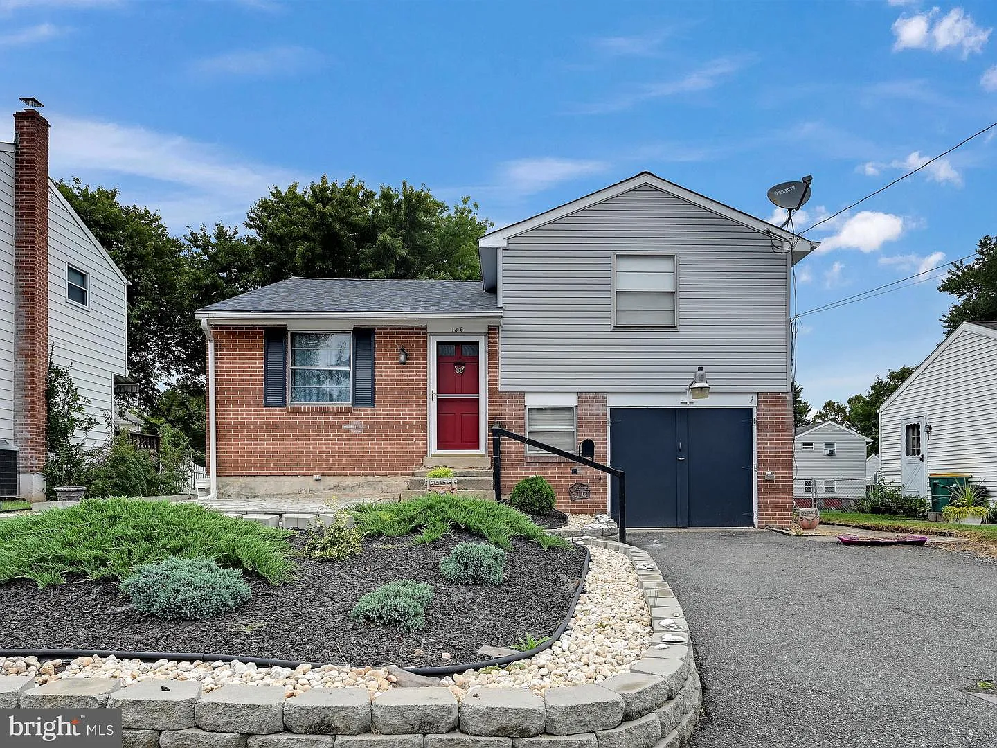 136 Anthony Wayne Dr photo 1