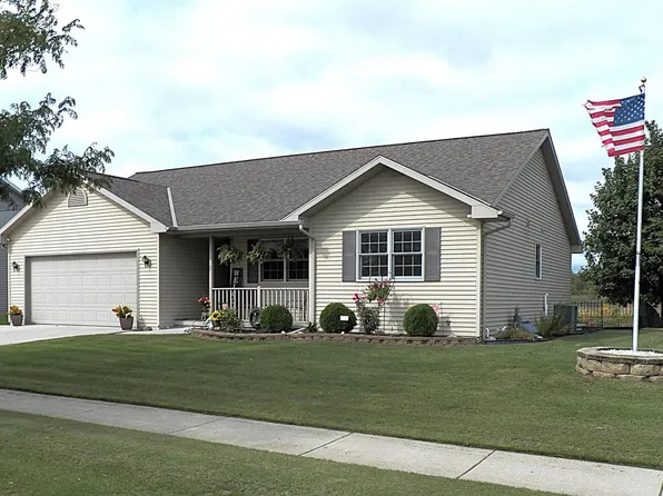 4502 Ridge COURT, Manitowoc, WI 54220