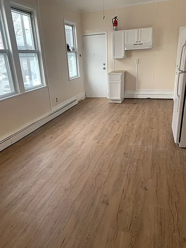 381 Lanza Ave Photo 1