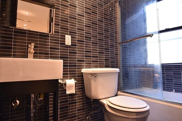 Rented by Bohemia Realty Group | media 12