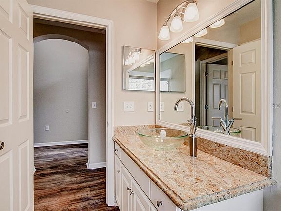 3rd image of 15439 Martinmeadow Dr