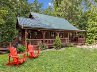 2410 Possum Cove Way, Sevierville, TN 37862
