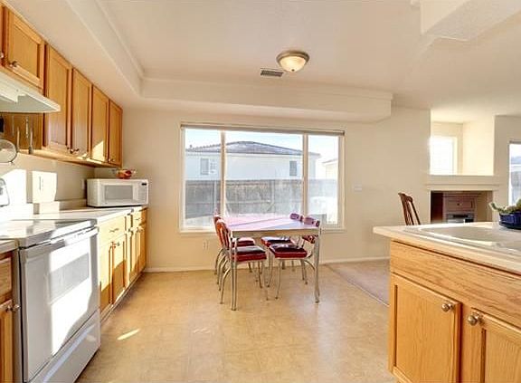 5th image of 3862 Odessa St
