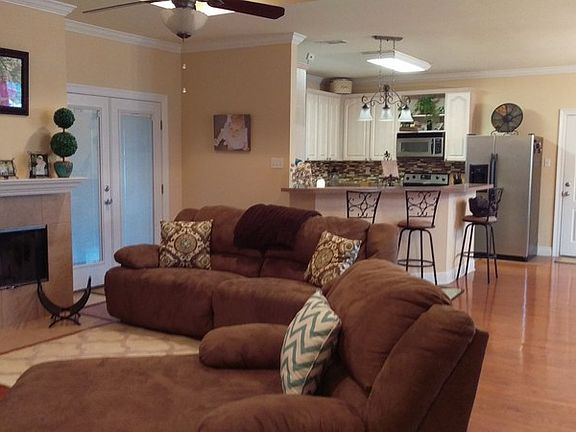 3rd image of 346 Madewood Dr