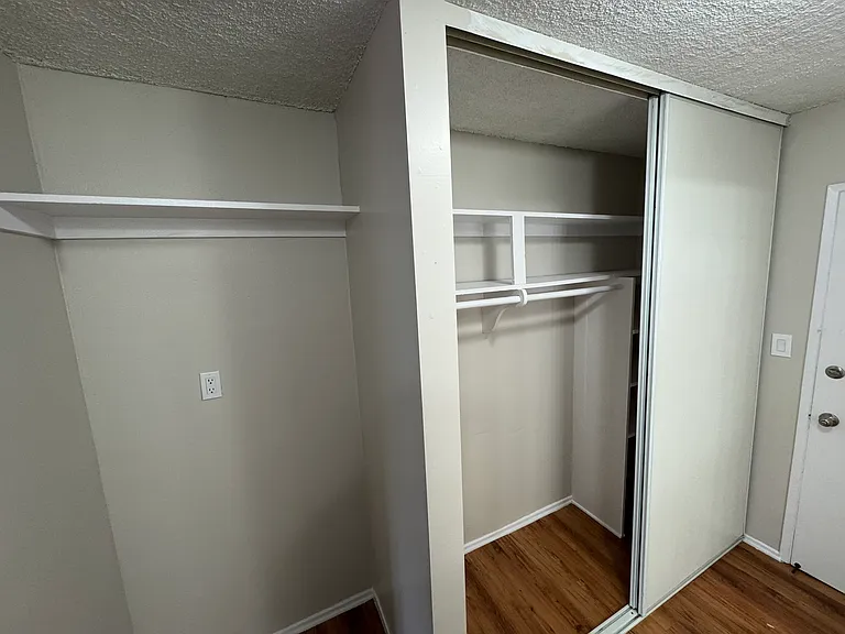 La Mirada Aparments — Photo 8