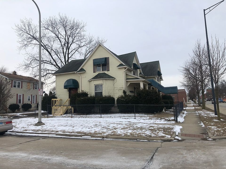 2nd image of 308 N 1st St