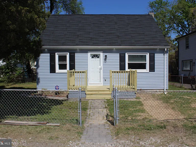 7 Cedar Dr — Photo 2