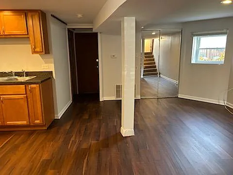 1 bed, 1.0 bath, $1,325 — Photo 4