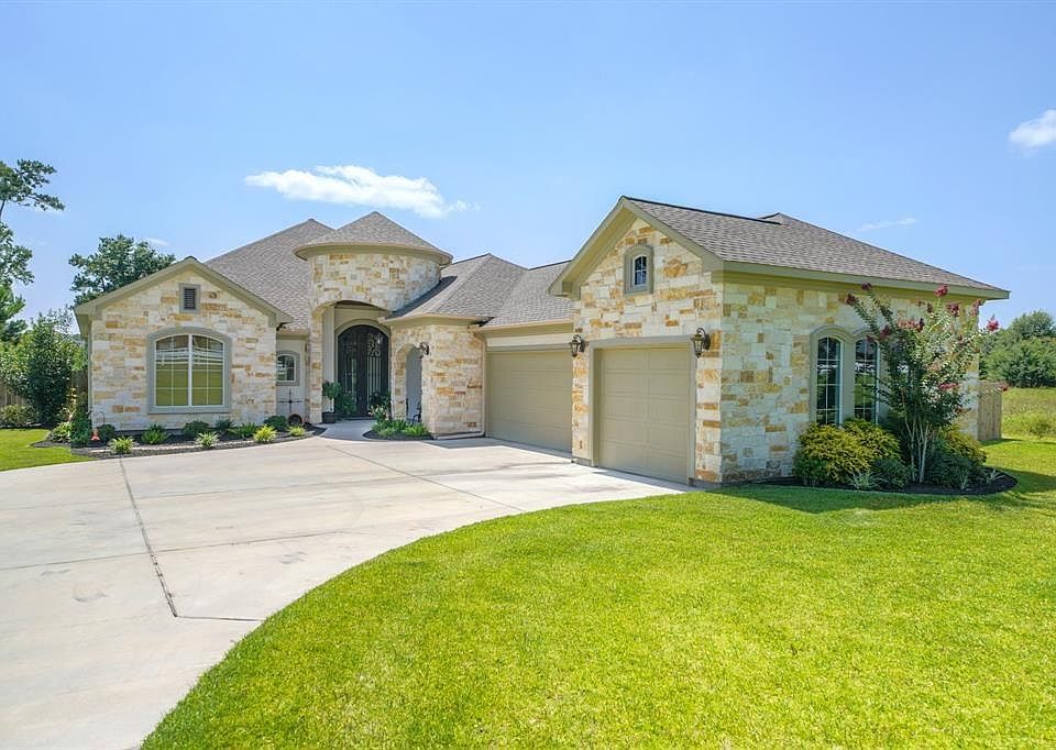 1st image of 8836 Grand Lake Estates Dr