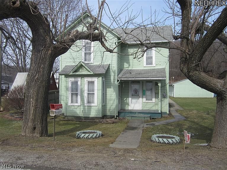 1st image of 33750 E Main St
