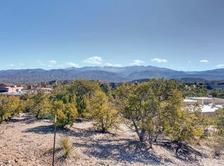 109 Valle Sereno, Santa Fe, NM 87506