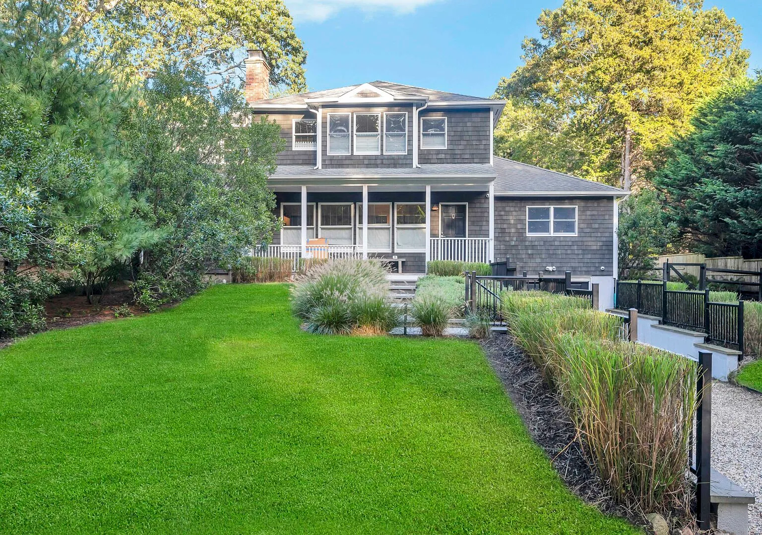 Sag Harbor Estate, Minutes to Village, Perfect for Families — Photo 4