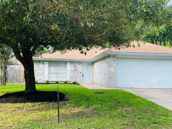 10070 Green Valley Ln, Houston, TX 77064