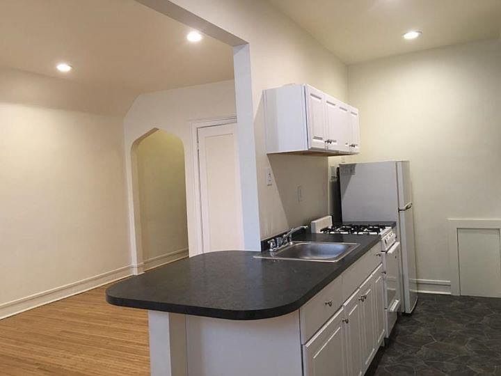 2nd image of 341 Colvin Ave APT 8
