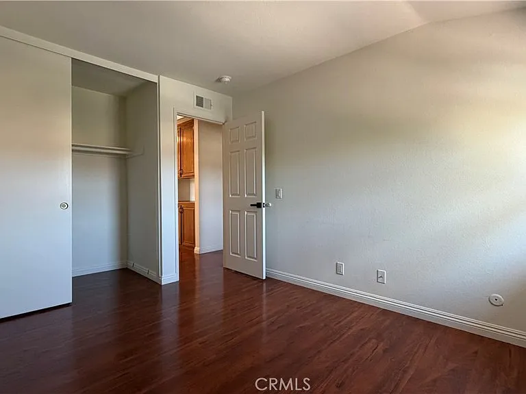 1637 Peacock Ln — Photo 26