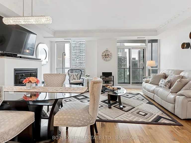16 Harbour St #4501 — Photo 9