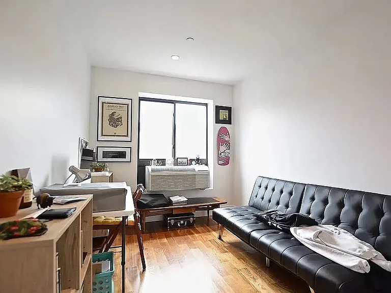 220 Vernon Ave #4B — Photo 6