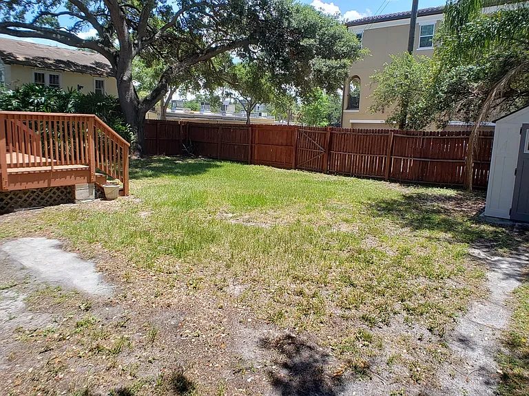 306 S Melville Ave — Photo 9