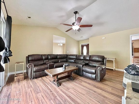 4th image of 109 Ashbury Park Ln