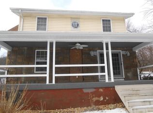 222 Millersdale Rd, Greensburg, PA 15601