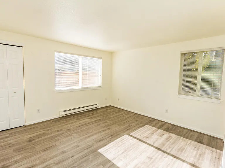 12607 SE 41st Pl #H101 — Photo 12