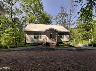 136 Brick Road Ln, Northern Cambria, PA 15714