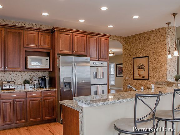 4th image of 142 Windstone Dr