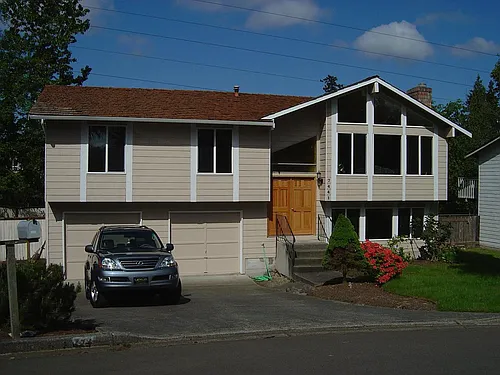7441 125th Ave SE Photo 1