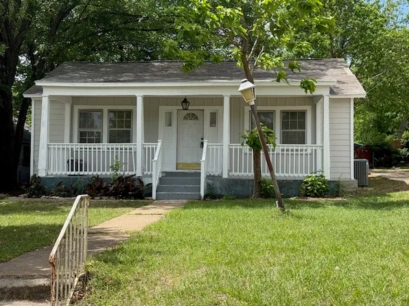 1527 Outer Dr, Tyler, TX 75701